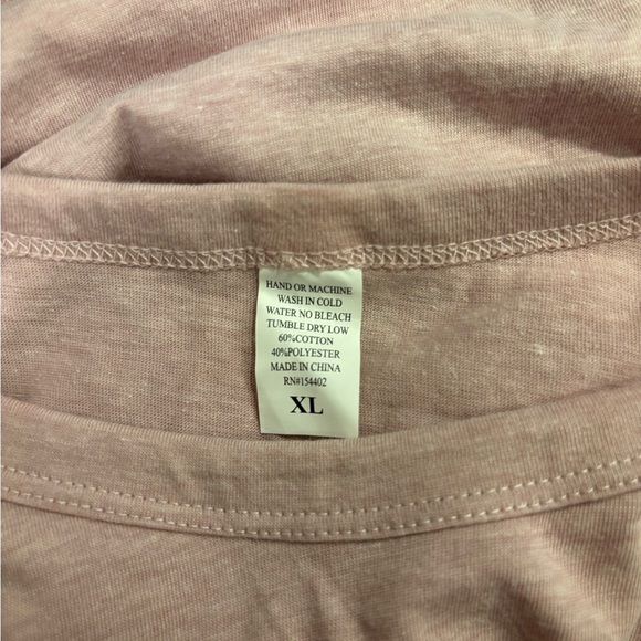 "Its Easy Being Green" floral pink basic tee size XL - Picture 10 of 10